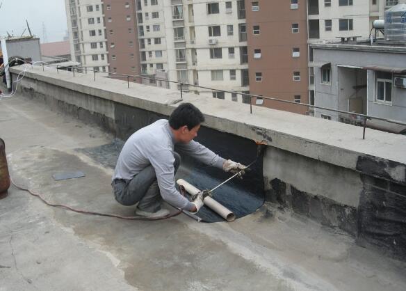 屋顶漏水补漏方法有哪些，补漏需要多少钱