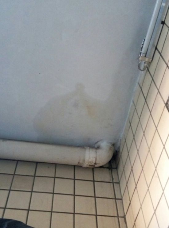 厕所地面砖漏水怎么排查，厕所地面砖漏水怎么修?