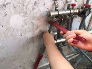 地暖管漏水什么原因，地暖管漏水怎么排查?