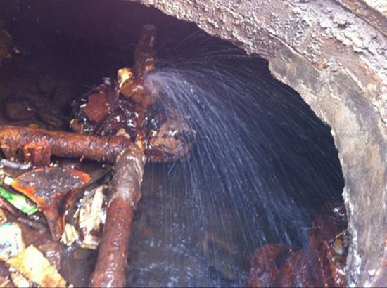 地下修查查 管道漏水原因是什么，地下修查查 管道漏水怎么处理?