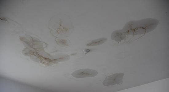 屋顶漏水怎么检测，屋顶漏水维修电话是什么?