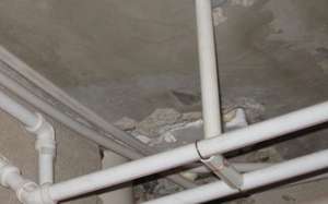 墙里面水管漏水怎么排查，墙里面水管漏水怎么修？