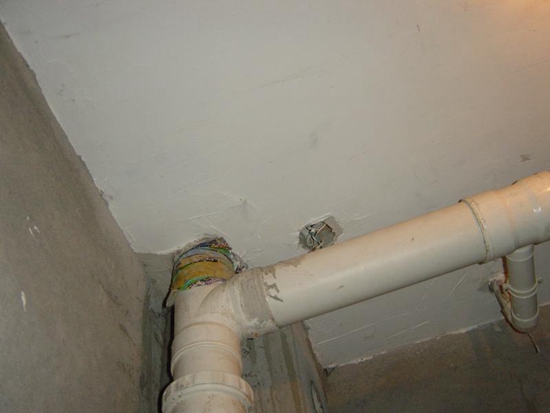 卫生间下水管漏水怎么检查，卫生间下水管漏水怎么修才好?