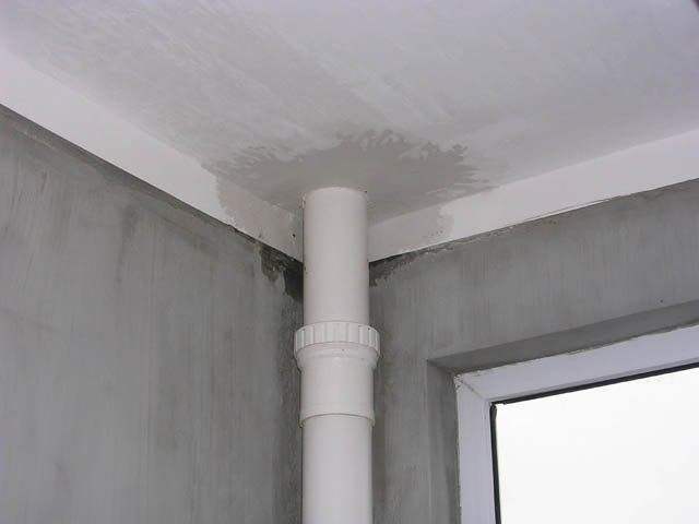 天花板漏水的原因有哪些，天花板漏水处理方法是什么?