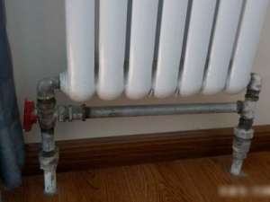 暖气管渗水漏水的处理方法 ！
