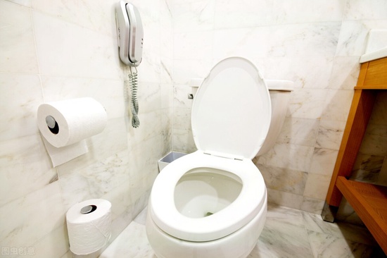 卫生间漏水应该怎么处理和补救?查找卫生间漏水原因