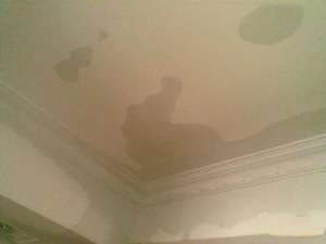 天花板漏水怎么找原因？天花板漏水的解决办法？