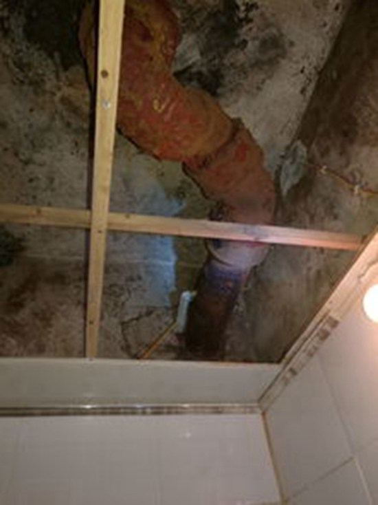 安徽天花板漏水怎么维修_楼上漏水是精装修吗