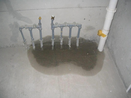 松原热水器漏水是什么原因_樱花热水器燃气管漏水