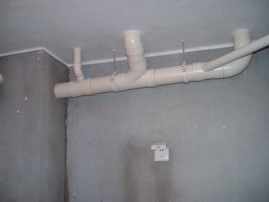 张家界楼上卫生间漏水定位_楼下卫生间楼板漏水