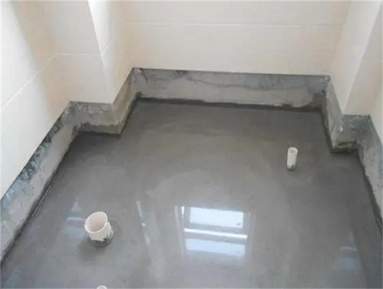 信阳卫生间下水漏水怎么维修_厕所漏水维修工人用渗透技术处理