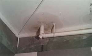 漳州厕所地面砖漏水的原因_厕所漏水挖一半可以吗