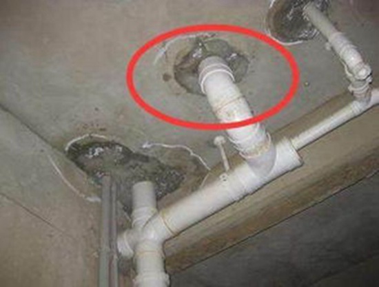 湖南卫生间暖气管漏水维修_暖气管温控阀接口漏水