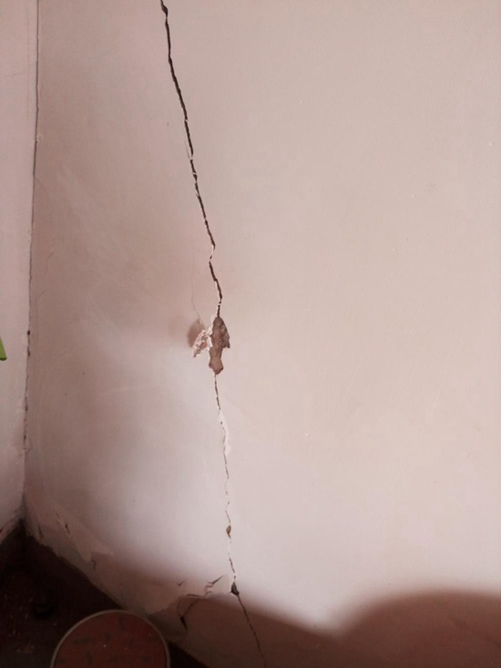 宁波墙内水管漏水是什么原因_吊顶漏水的原因和处理方法