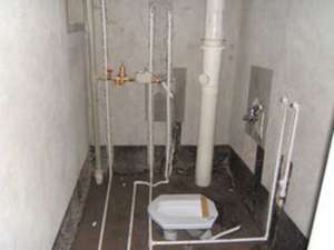 泉州卫生间暖气管漏水原因_瓷砖里的暖气管子漏水