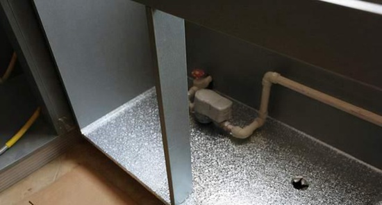 扬州卫生间下水漏水修理多少钱_卫生间漏水和水管漏水怎样识别