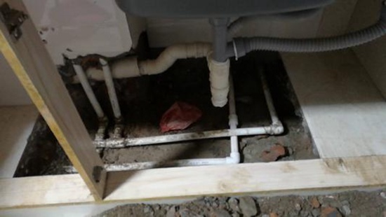 昆明防水漏水修理_万和热水器漏水