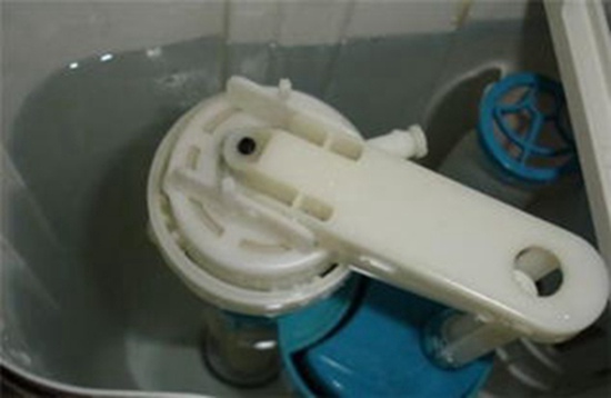 三明暖气管漏水如何处理_暖气漏水后一家人咳嗽怎么回事