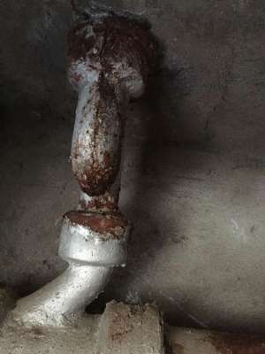 吉安厨房水管漏水维修方法_楼上水管在本楼漏水谁负责修理
