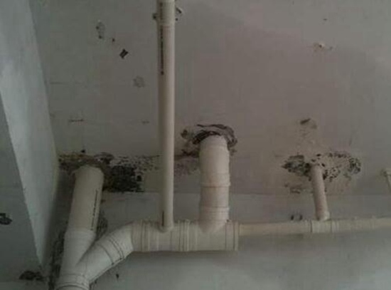 广西暖气管漏水处理方法_房子顶层漏水物业该不该管