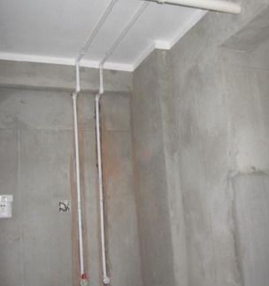 随州厕所地面砖漏水修理多少钱_厕所漏水维修工人用渗透技术处理