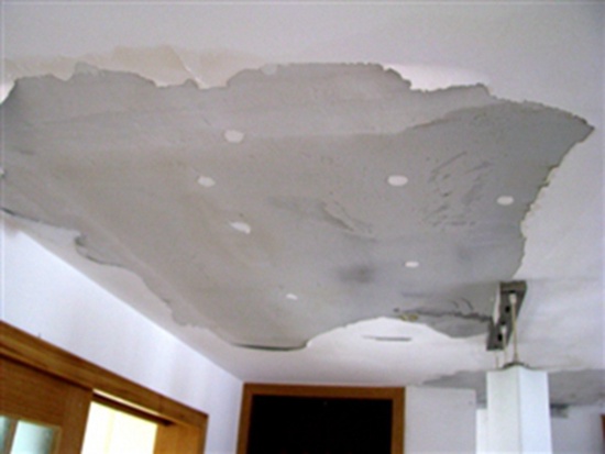 温州厨房天花板漏水如何处理_一楼楼梯漏水