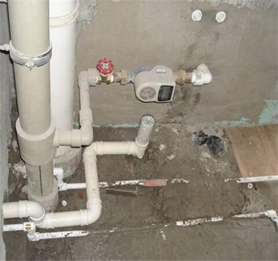 德阳地板漏水怎么检测_主进水管道漏水怎么维修