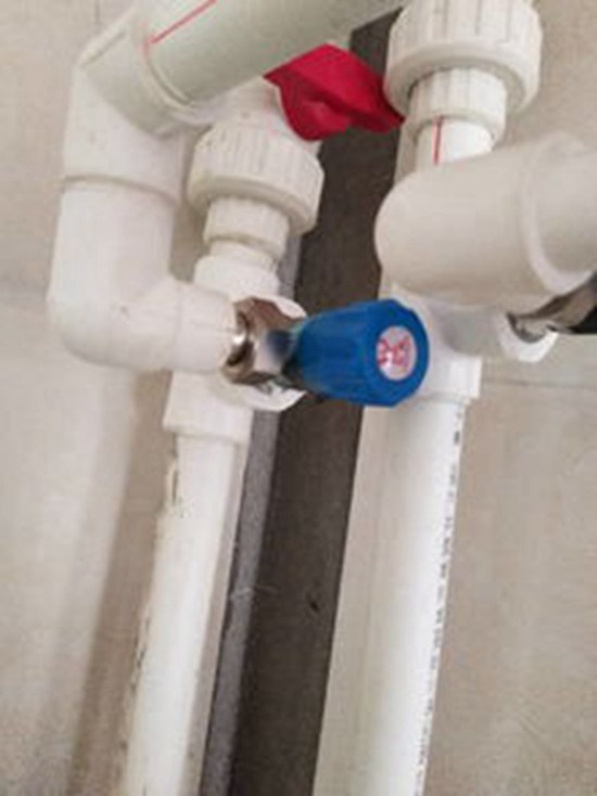 呼伦贝尔卫生间暖气管漏水怎么检查_暖气管道老化漏水怎么处理
