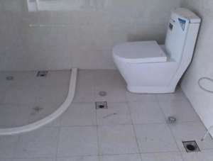 娄底卫生间管道漏水怎么检查_楼上往楼下邻卫生间走廊漏水