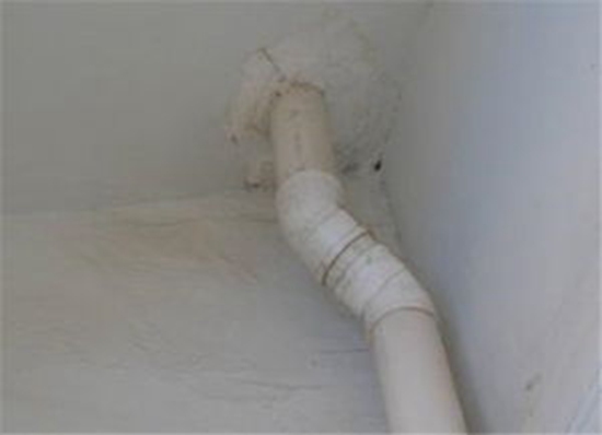 重庆排水管漏水维修电话_暖气慢漏水