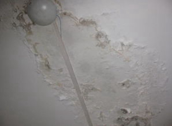 玉溪天花板漏水维修方法_卫生间天花板漏水原因