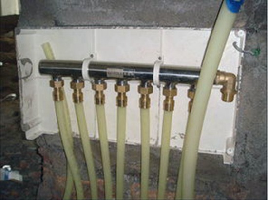 衡水卫生间水管漏水处理_卫生间管槽漏水怎办