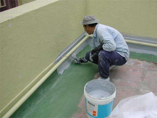 哈尔滨墙面漏水怎么办_卫生间排气管漏水的原因
