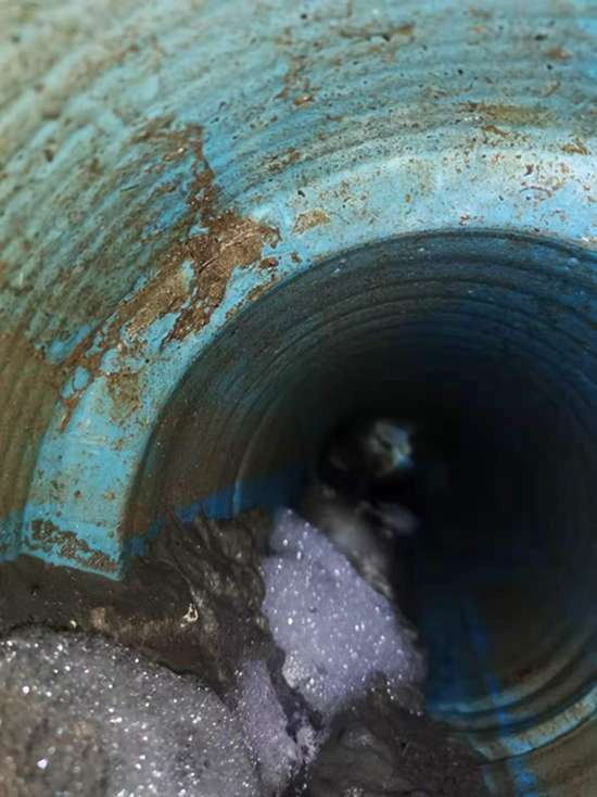成都水管管道漏水是什么原因_长沙水管漏水事件