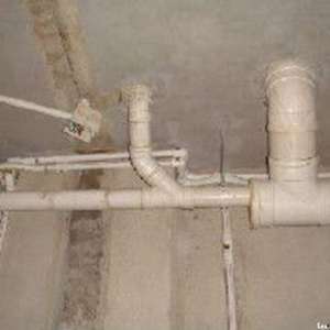 马鞍山楼上漏水是什么原因_天花板预埋电线管漏水是怎么回事