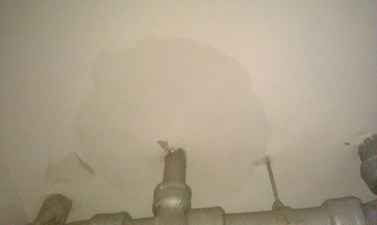 益阳下水管道漏水是什么原因_楼下天花板墙角漏水怎么找漏水点