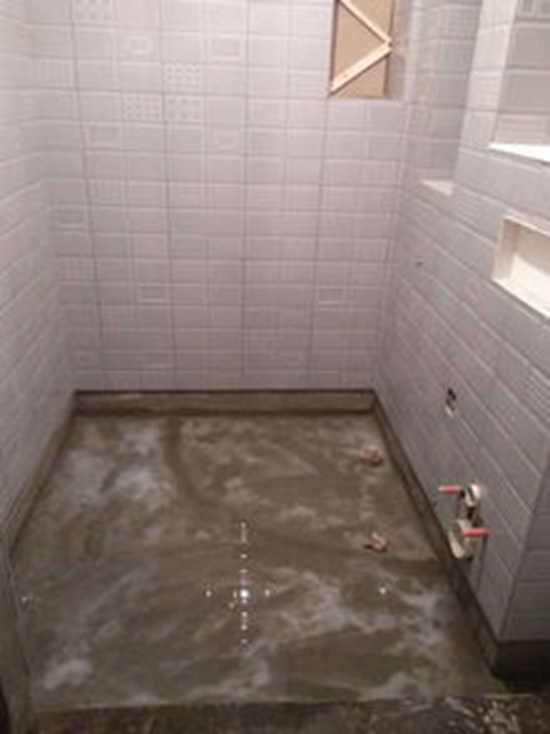 江西厕所地面砖漏水_住了5年厕所房顶漏水怎么处理