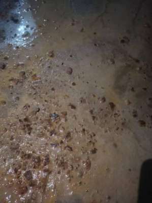 铜川厨房天花板漏水维修电话_天花板打了2公分漏水