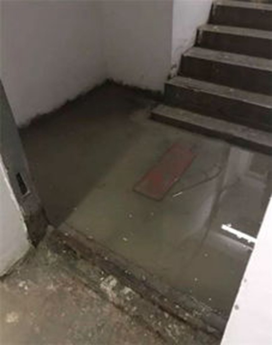 武威墙里面水管漏水怎么检查_卫生间天花板漏水吗