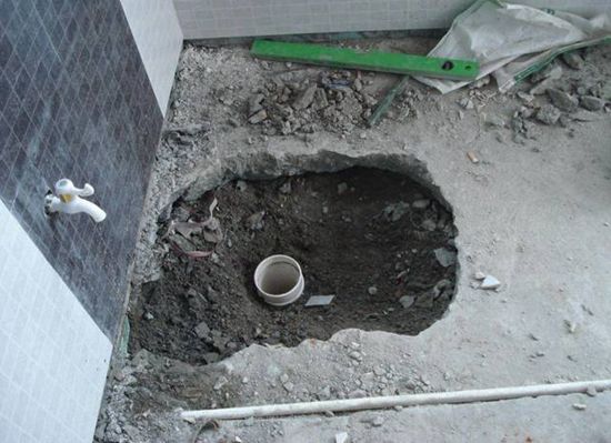 江西水管管道漏水怎么处理_楼房的污水管道漏水了