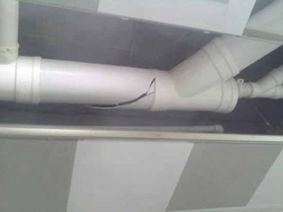 云南卫生间暖气管漏水怎么修_瓷砖里的暖气管子漏水