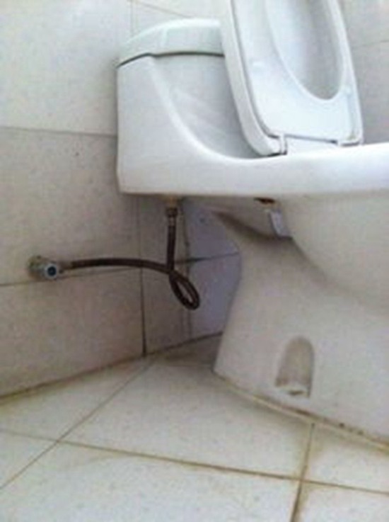 蚌埠卫生间暖气管漏水怎么修_塑料管弯头漏水有什么办法