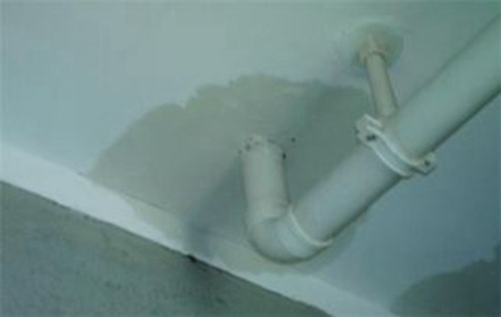 沈阳卫生间暖气管漏水什么原因_公共暖气漏水找谁