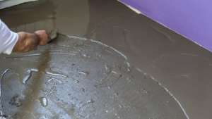 台州墙内水管漏水原因_卫生间和卧室接口处漏水