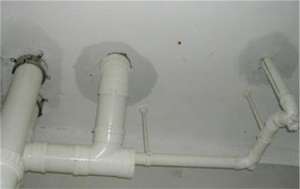 排水管漏水到楼下怎么处理?教你几招自己在家就能处理好!