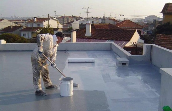 屋顶漏水怎么处理合适?