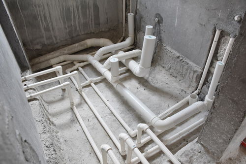 厕所的沉厢漏水是什么原因导致的呢?源头排查这样解决较有效