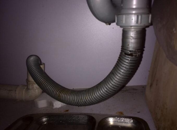 厨房水管漏水怎么处理？厨房水管漏水的维修办法！