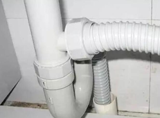 厨房水管漏水怎么处理？厨房水管漏水的维修办法！