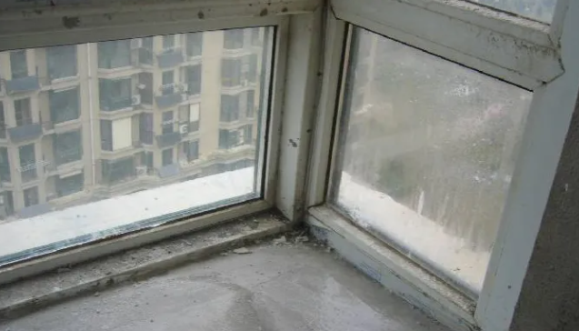阳台漏水的原因有哪些?阳台漏水该怎么办?